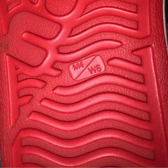 Native Minnie Mouse shoes - Picture 6 of 6